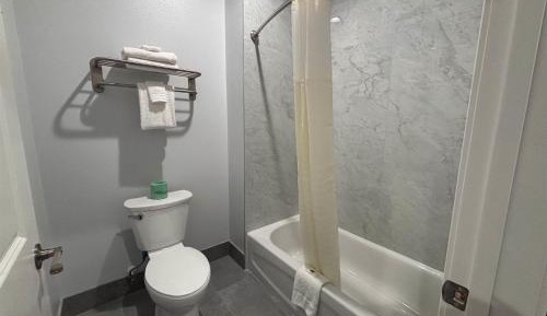 King Room - Non-Smoking