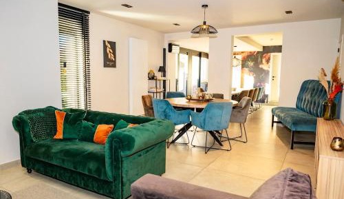 Four-Bedroom Holiday Home