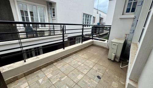 Two-Bedroom Deluxe Apartment with Balcony