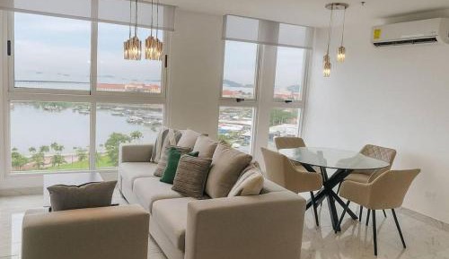One-Bedroom Premium Apartment with Ocean View