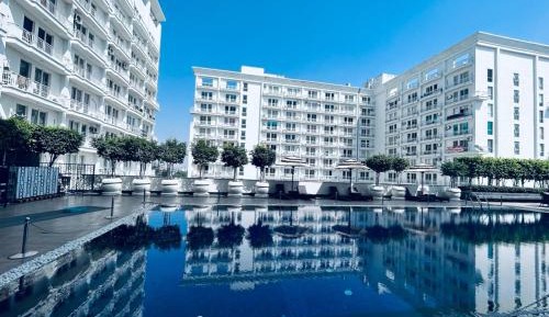 King Suite with Balcony