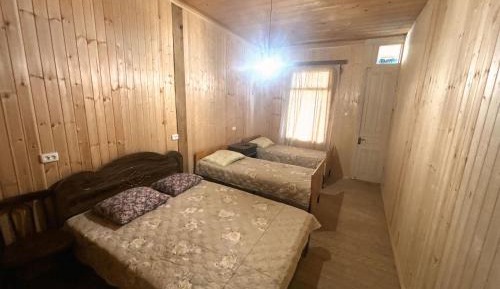 Quadruple Room with Shared Bathroom