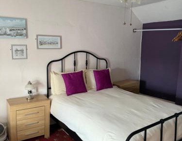 Deluxe Double Room with Shower