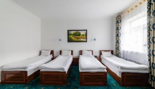 Quadruple Room with Private Bathroom