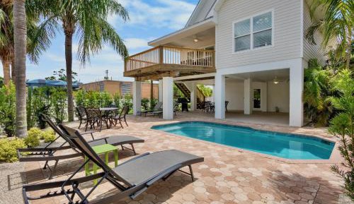 Three-Bedroom Holiday Home 