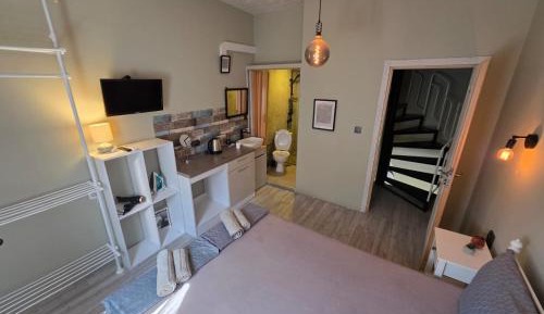Double Room with Private Bathroom