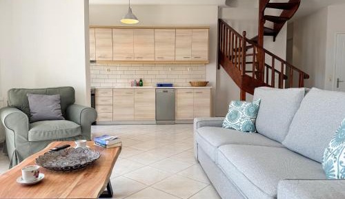 Two-Bedroom Deluxe Apartment with Ocean View