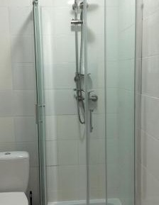 Twin Room with Private External Bathroom