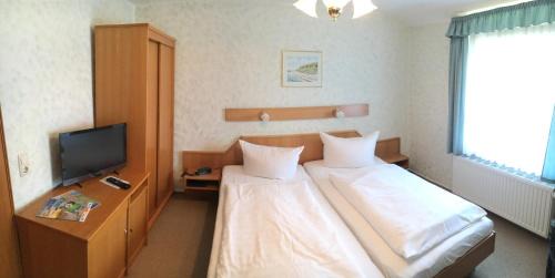 Small Double Room 12