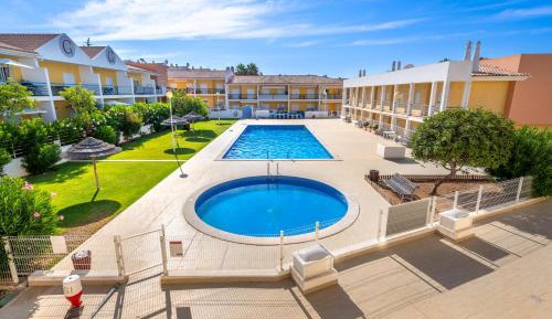 One-Bedroom Family Apartment