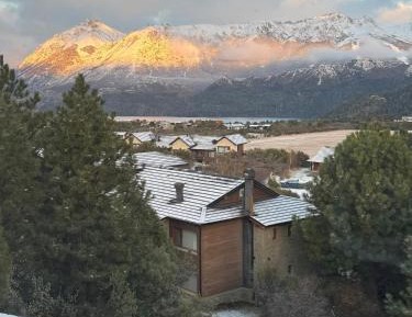 Three-Bedroom Premium Apartment with Balcony