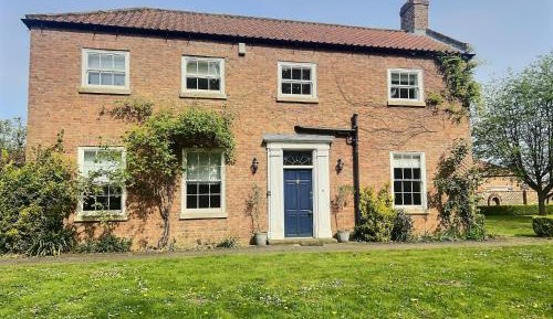 Four-Bedroom Holiday Home