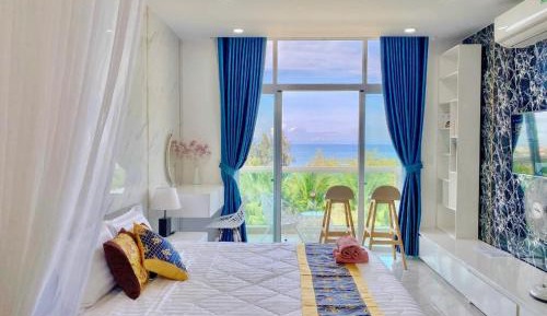 Studio with Sea View