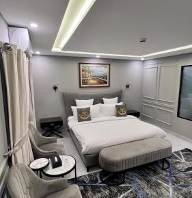 Superior Family Room