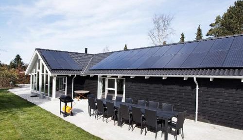 Five-Bedroom Holiday Home