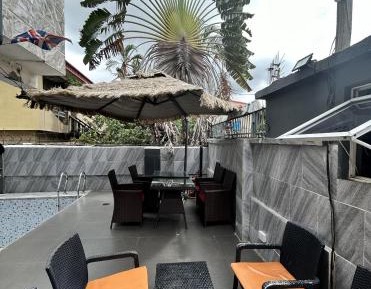 Deluxe Two-Bedroom Apartment with Garden View