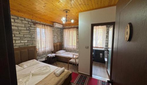 Triple Room with City View