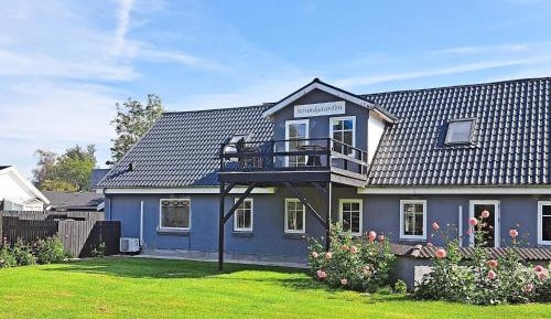 Three-Bedroom Holiday Home 