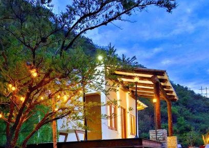 Double Room with Mountain View