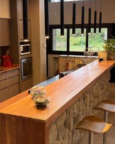 One-Bedroom Apartment with View