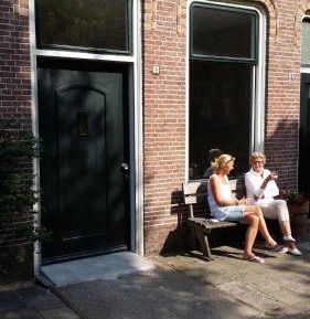 Deluxe Studio