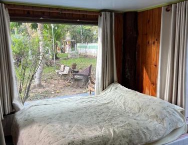 Queen Room with Garden View