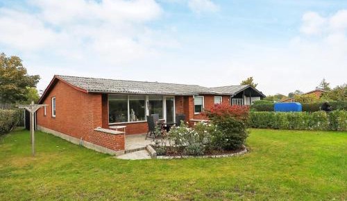 Three-Bedroom Holiday Home 