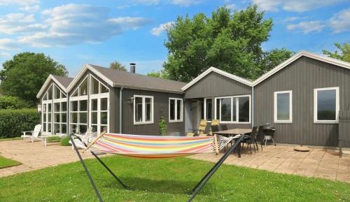 Three-Bedroom Holiday Home 