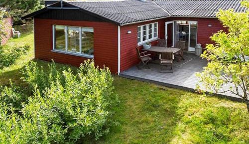 Two-Bedroom Holiday Home