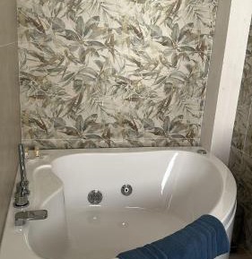 Double Room with Spa Bath