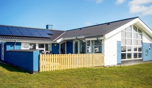 Five-Bedroom Holiday Home