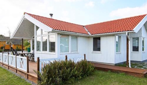 Three-Bedroom Holiday Home 