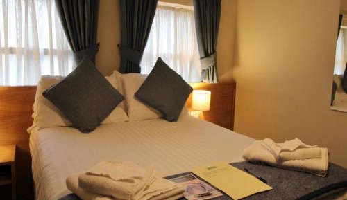 Double Room with Private Bathroom