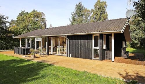Three-Bedroom Holiday Home 