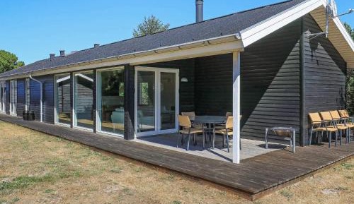 Four-Bedroom Holiday Home