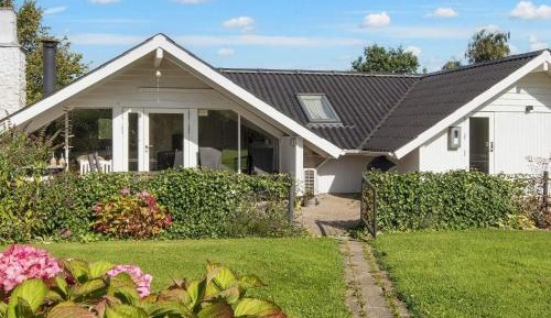 Four-Bedroom Holiday Home