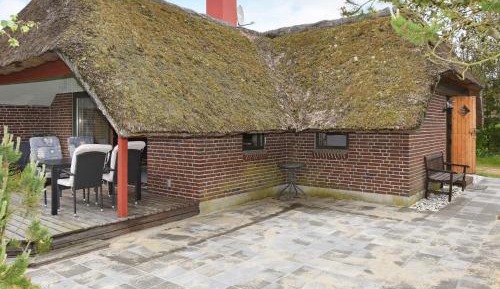 Three-Bedroom Holiday Home 