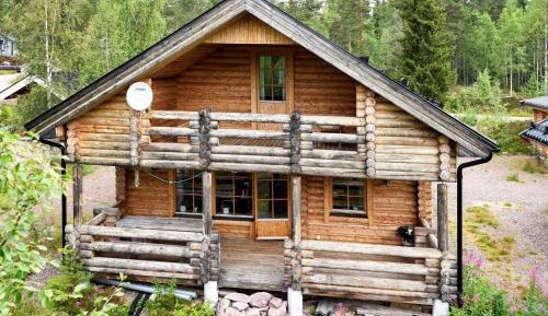 Three-Bedroom Holiday Home 