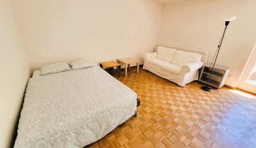 Studio Apartment with Balcony