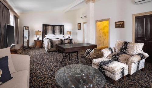 King Suite with Marble Bathroom and Spa Bath - Non-Smoking