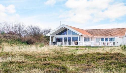 Four-Bedroom Holiday Home