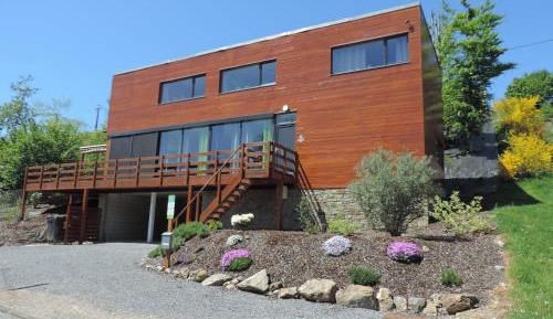 Three-Bedroom Holiday Home 