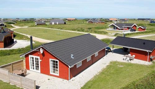 Four-Bedroom Holiday Home