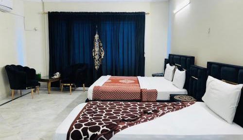 Family Room with Garden View