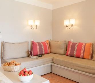 Two-Bedroom Apartment with Terrace or Balcony (6 People)