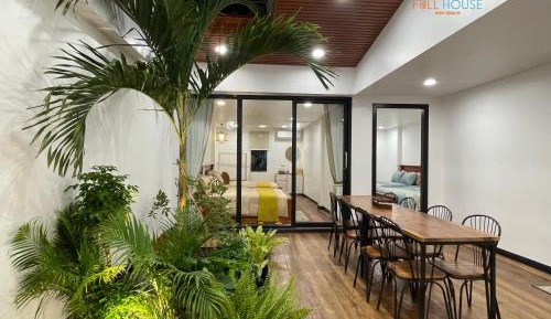 Deluxe Two-Bedroom Apartment with Garden View