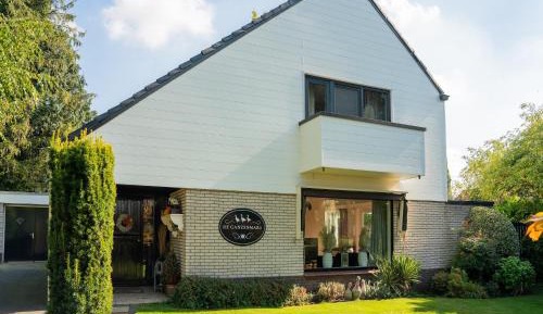 Seven-Bedroom Villa
