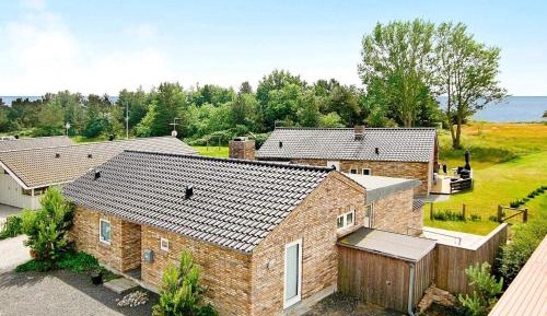Four-Bedroom Holiday Home