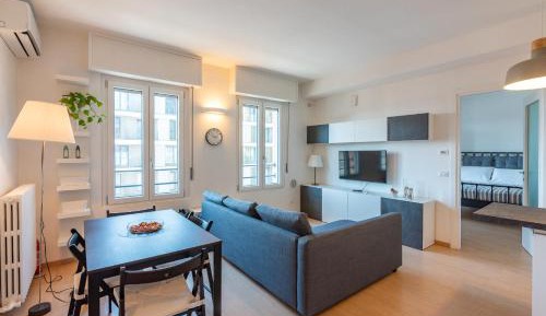 One-Bedroom Deluxe Apartment