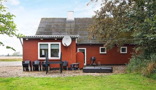 Six-Bedroom Holiday Home